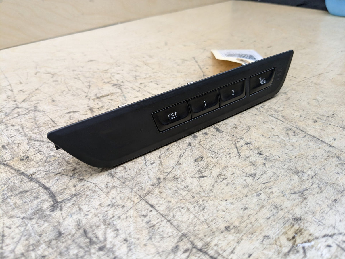 2018-2023 BMW M550i G30 Front Left Driver Seat Memory Switch 6826752 OEM