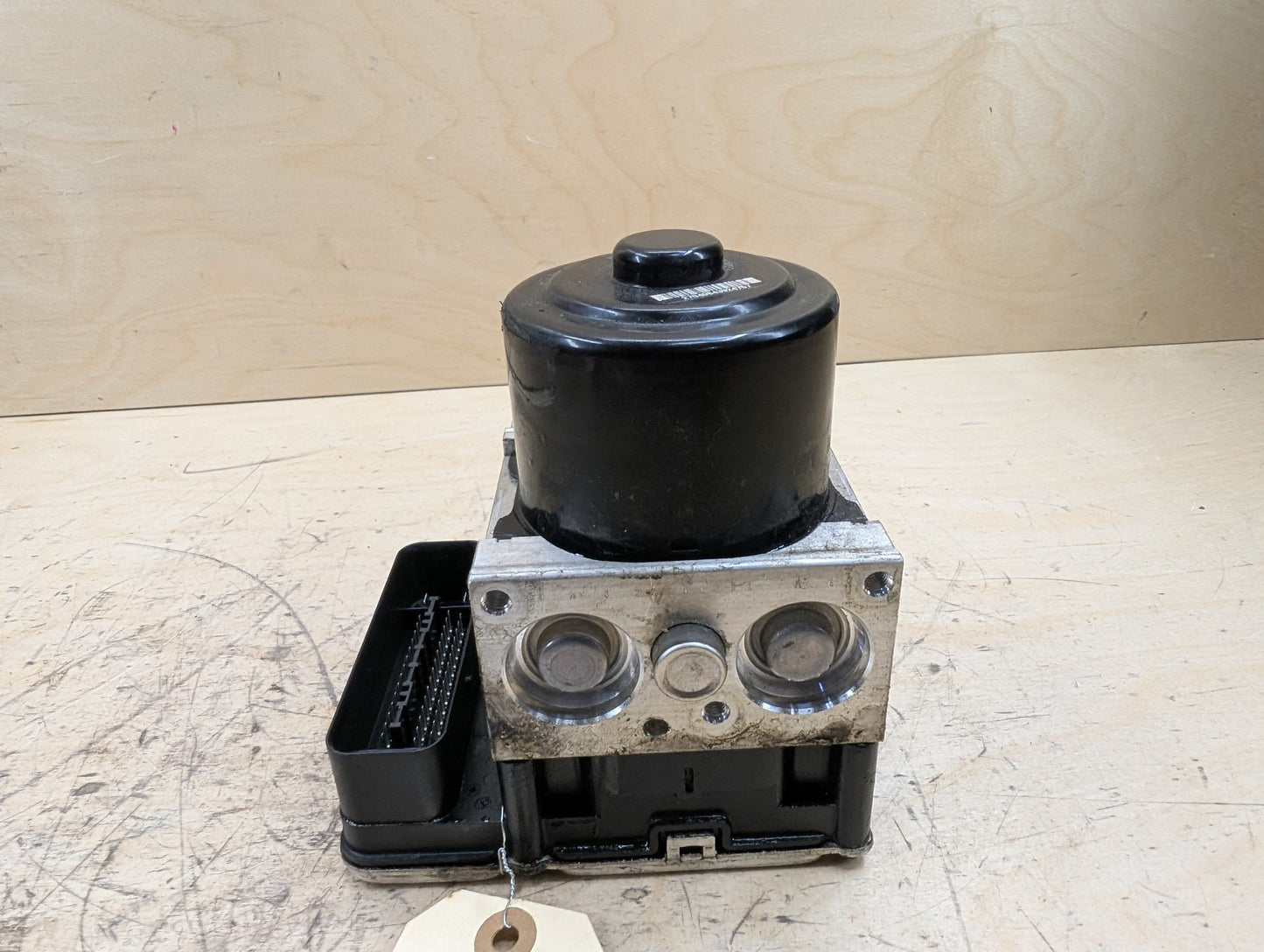 2011-2016 BMW X3 F25 ABS Pump Module 6877721