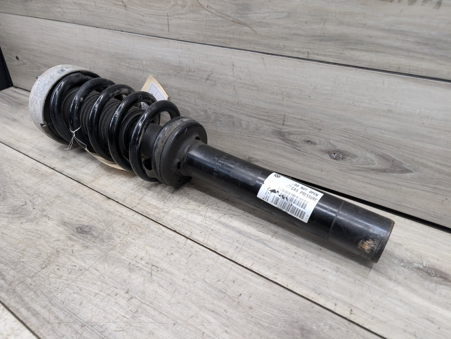 2014 - 2018 BMW X5 F15 Front Left or Right Spring Strut Shock Absorber 6851749 N63B44O1
