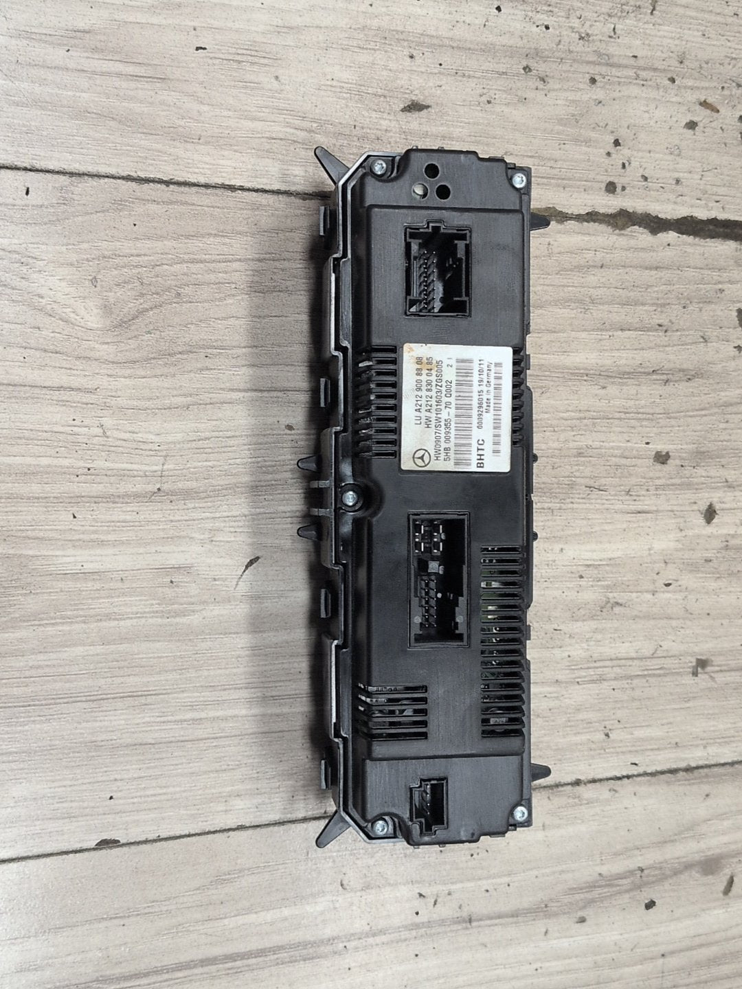 2009-2012 Mercedes-Benz E550 W212 Front AC Heater Climate Control Switch A2129008808 OEM
