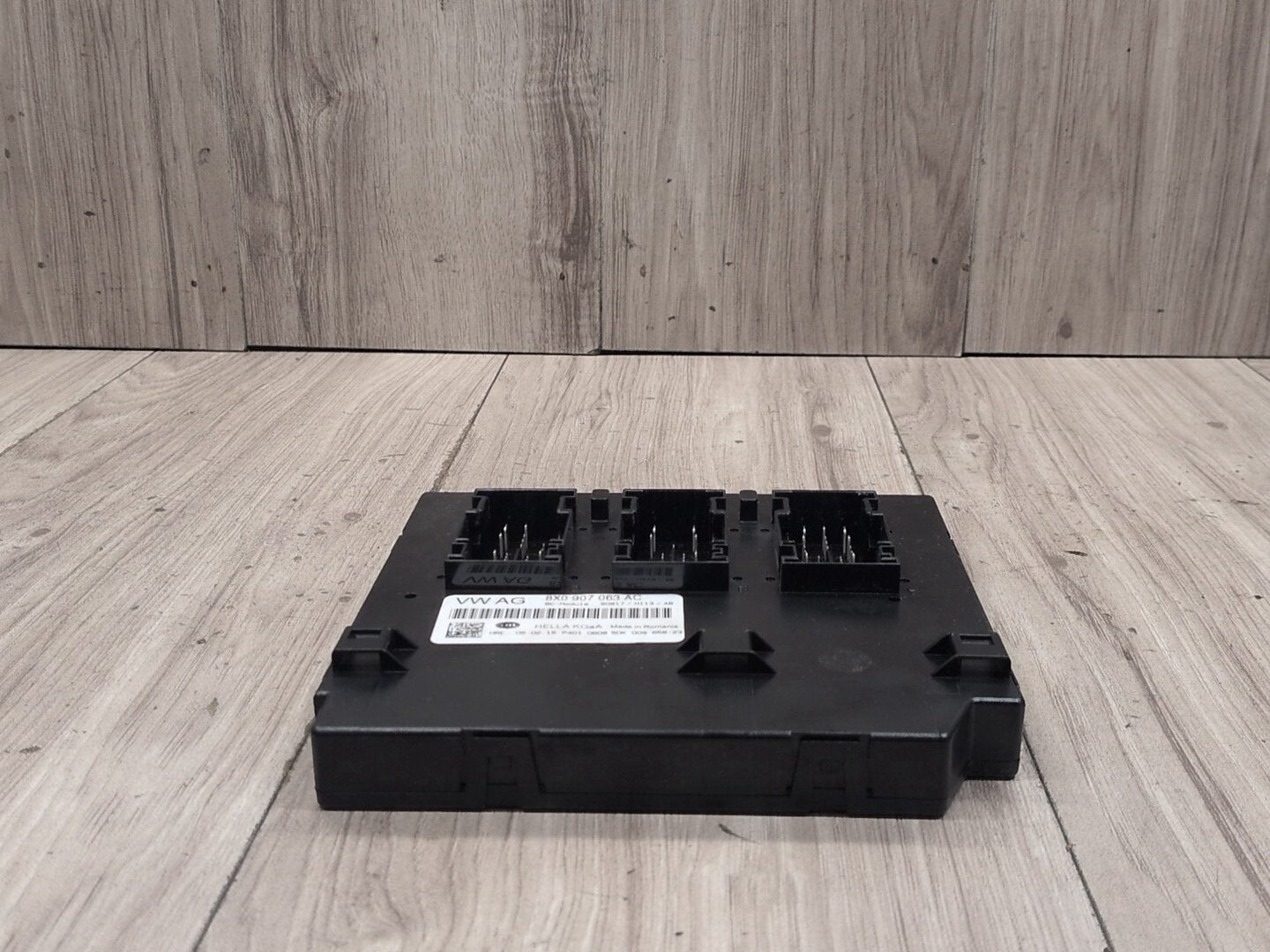 2015-2018 Audi Q3 8U BCM Body Control Module 8X0907063AC