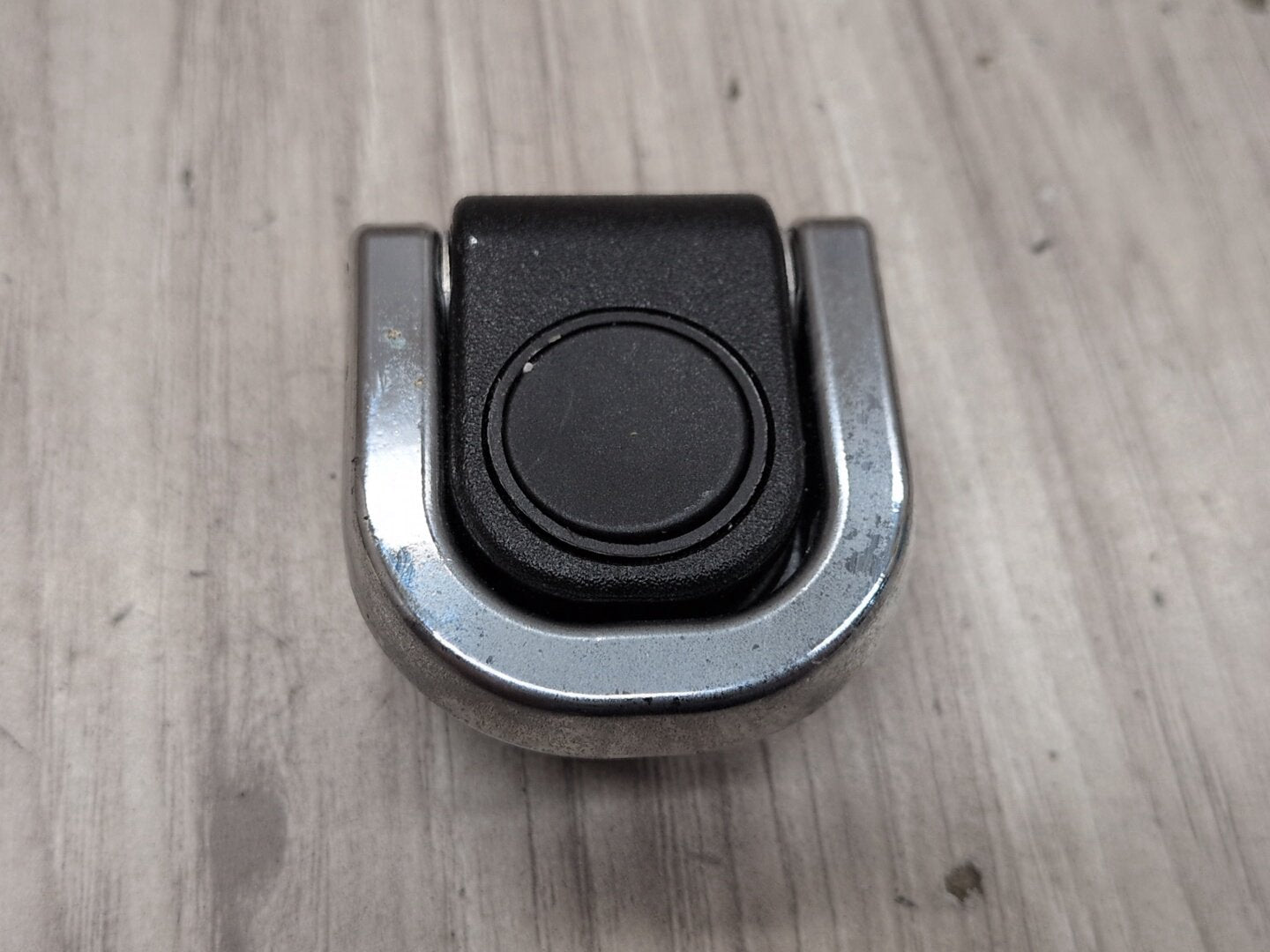 OEM BMW E70 E83 F15 F25 G01 X3 X5 Trunk Cargo Latch Tie Down Hook Clasp Ring (4)