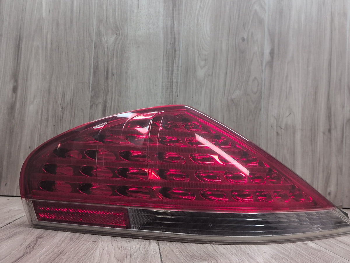 2004-2010 BMW M6 E64 Rear Left Driver Outer Tail Light 7170975 OEM