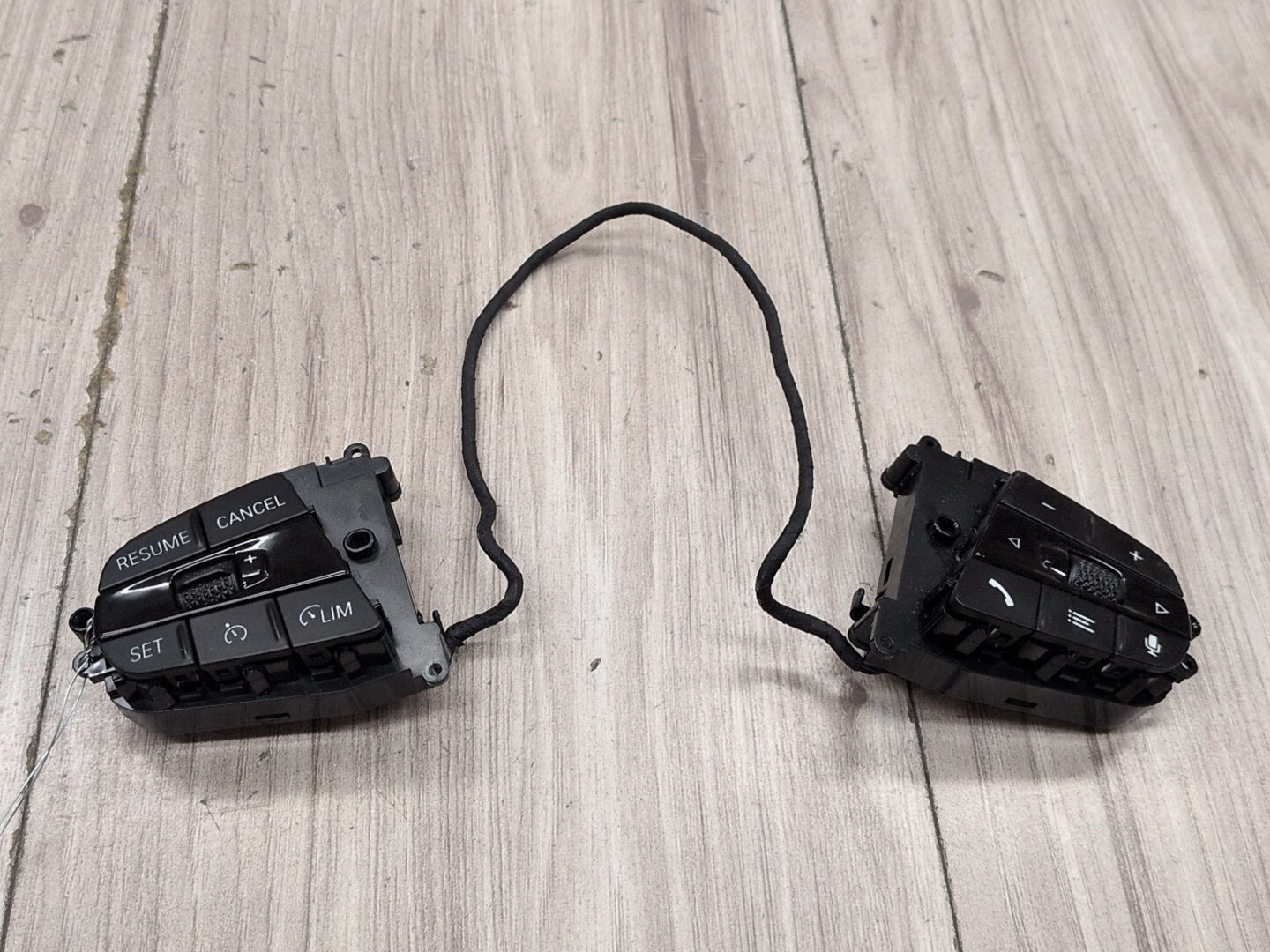 2019 - 2026 BMW X5 G05 Steering Wheel Switch Buttons 7825500 N63B44M3
