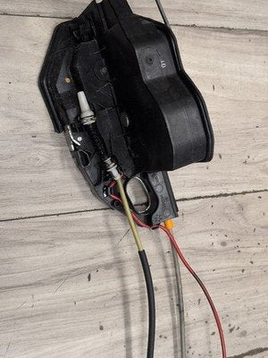 2012-2018 BMW M6 F06 Front Right Door Latch Lock Actuator Soft Close 7276544