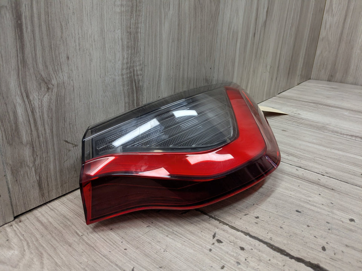 2022-2026 BMW 430i G26 Rear Right Passenger Outer Tail Light 7477606 OEM