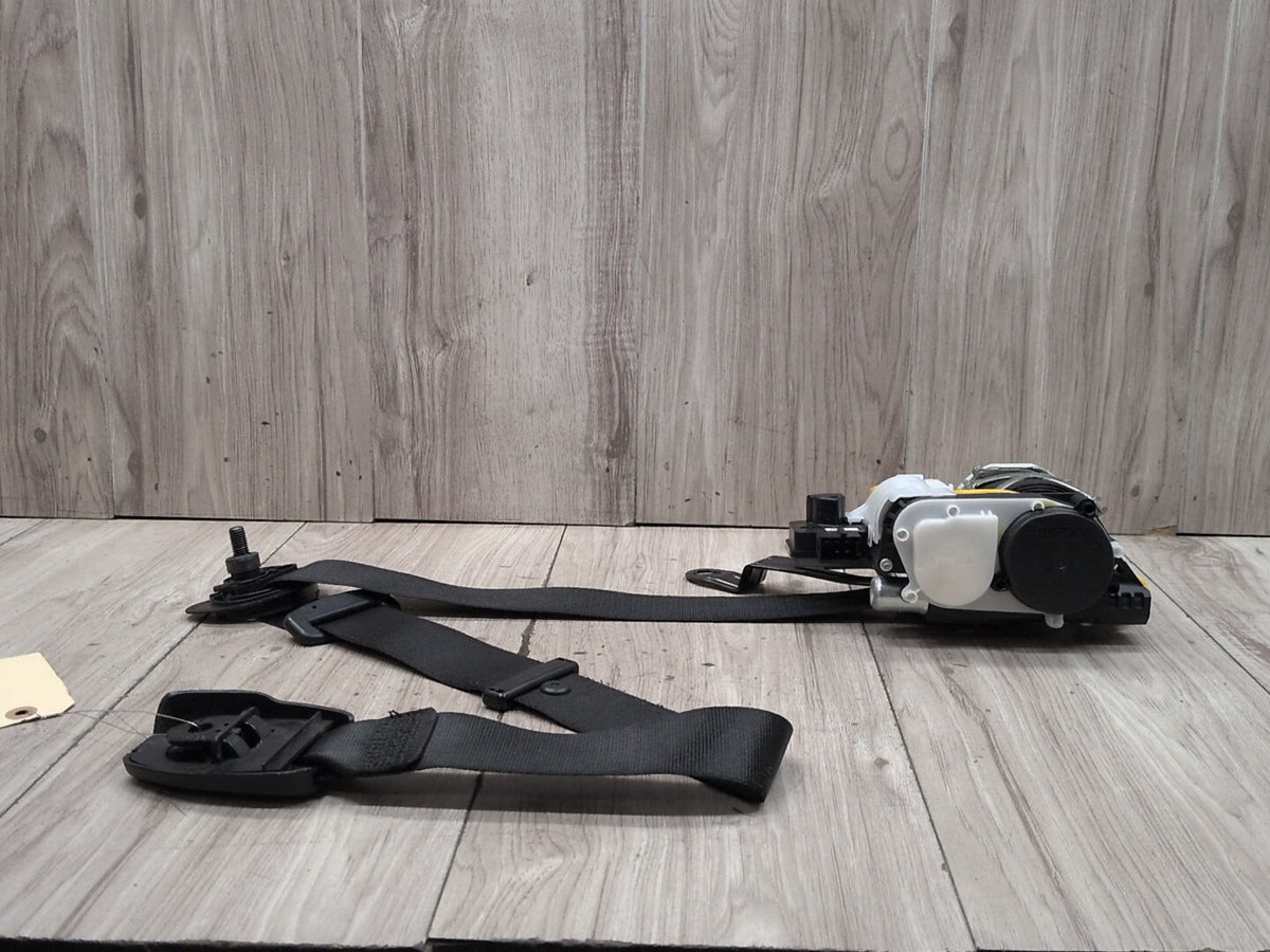 OEM BMW F97 F98 G01 G02 X3 X4 X3M Front Left Driver Seatbelt Seat Belt Retractor