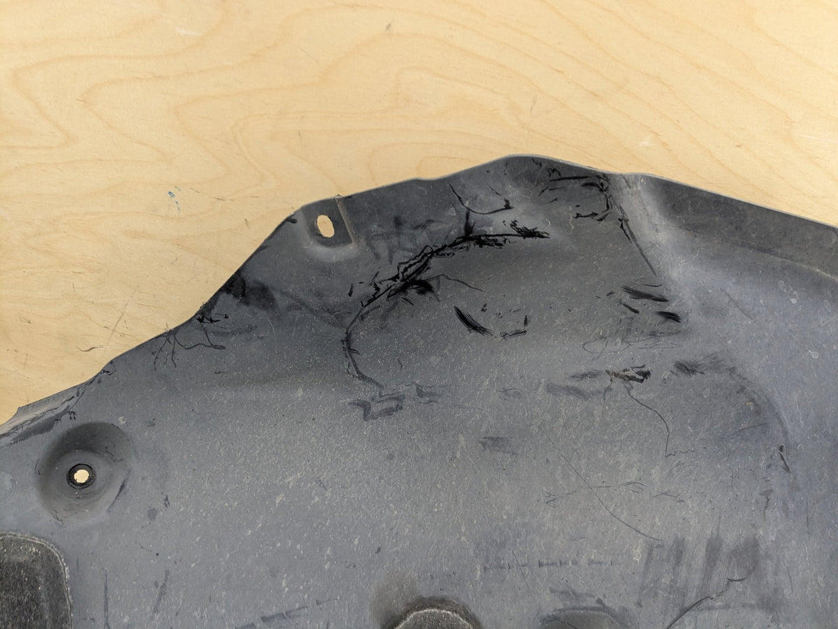 2016-2019 BMW 740Li G12 Front Right Fender Liner Splash Guard 7340202 OEM