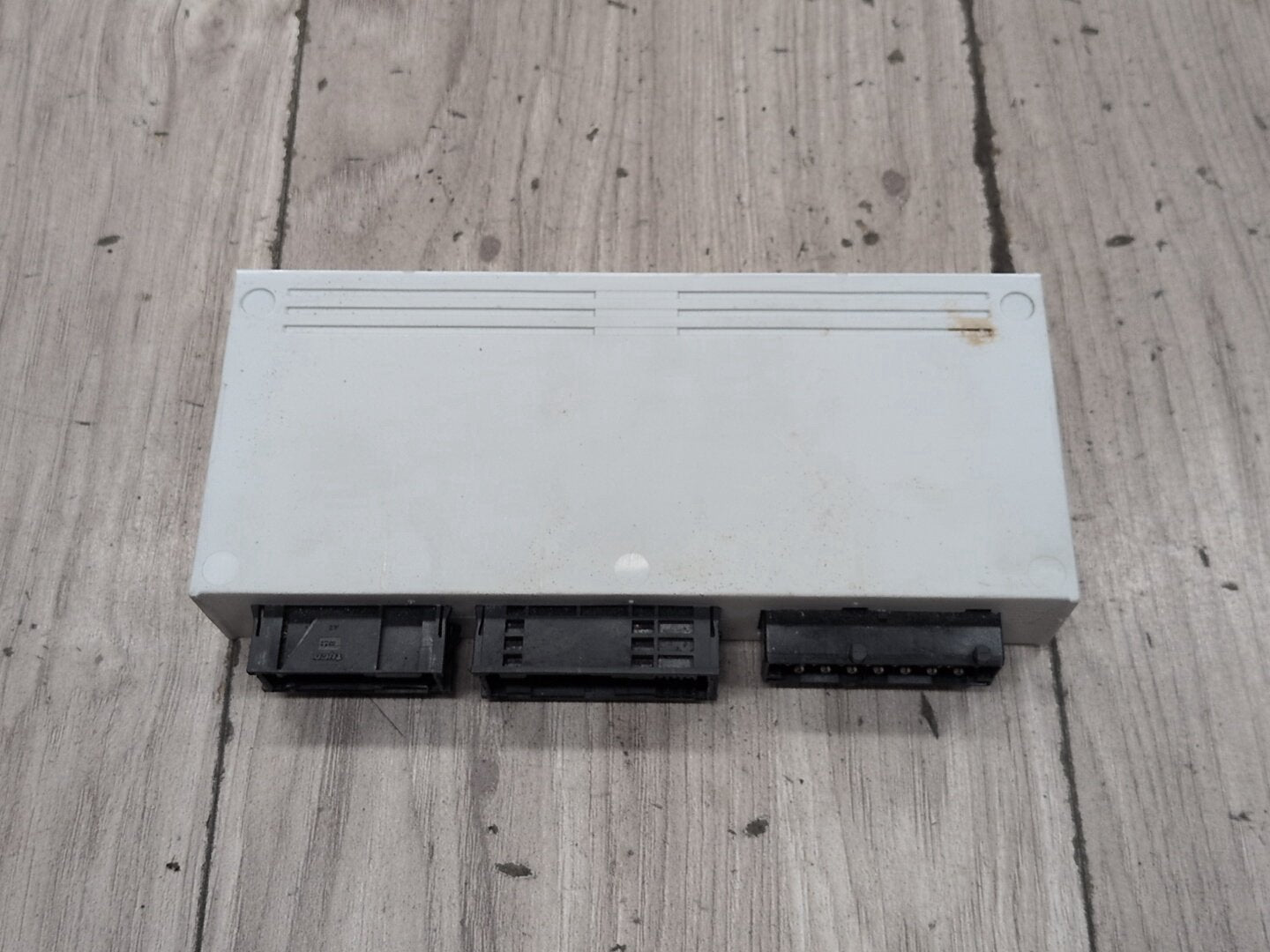 2004-2010 BMW X3 E83 BCM Body Control Module 9161931