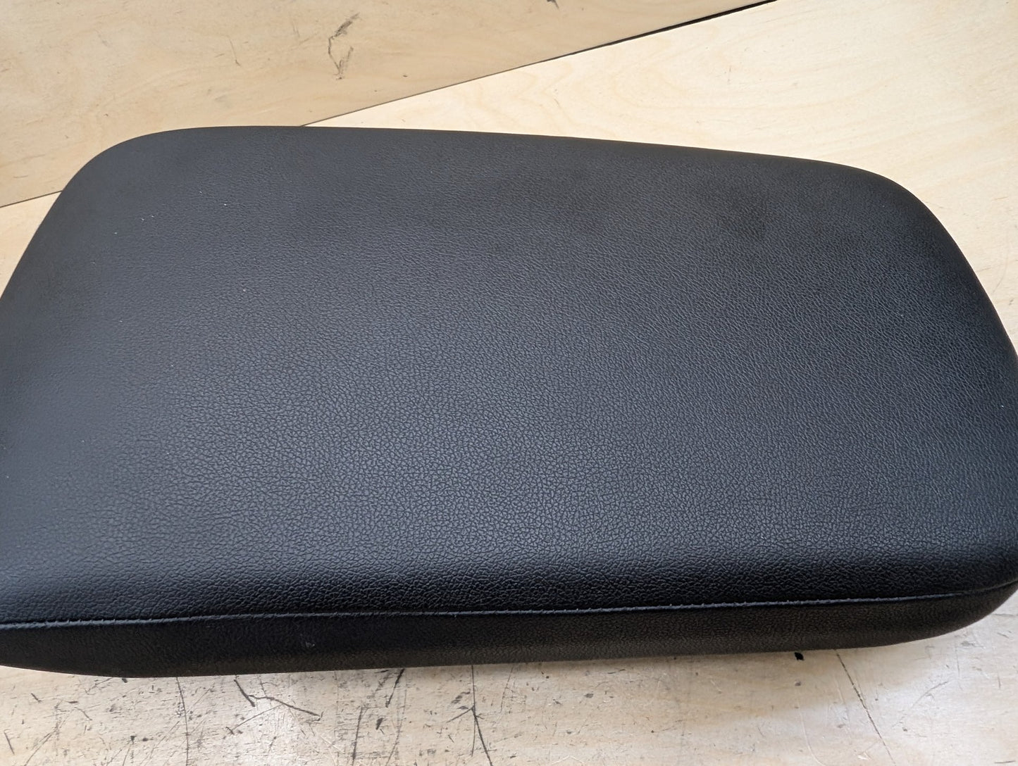 18-21 OEM BMW G01 G02 X3 X4 Retractable Armrest Tray Console Leather Black