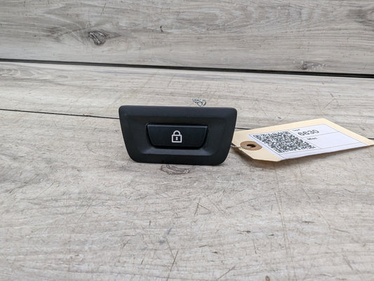 2017-2023 BMW 530i G30 Liftgate Trunk Lid Lock Unlock Switch 9275120