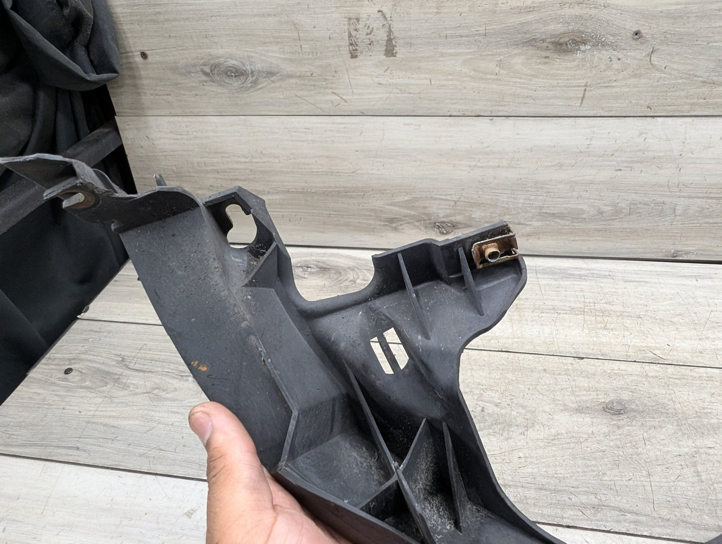 08-13 BMW E82 E88 128 135 Left Driver Headlight Arm Bracket Support Mount