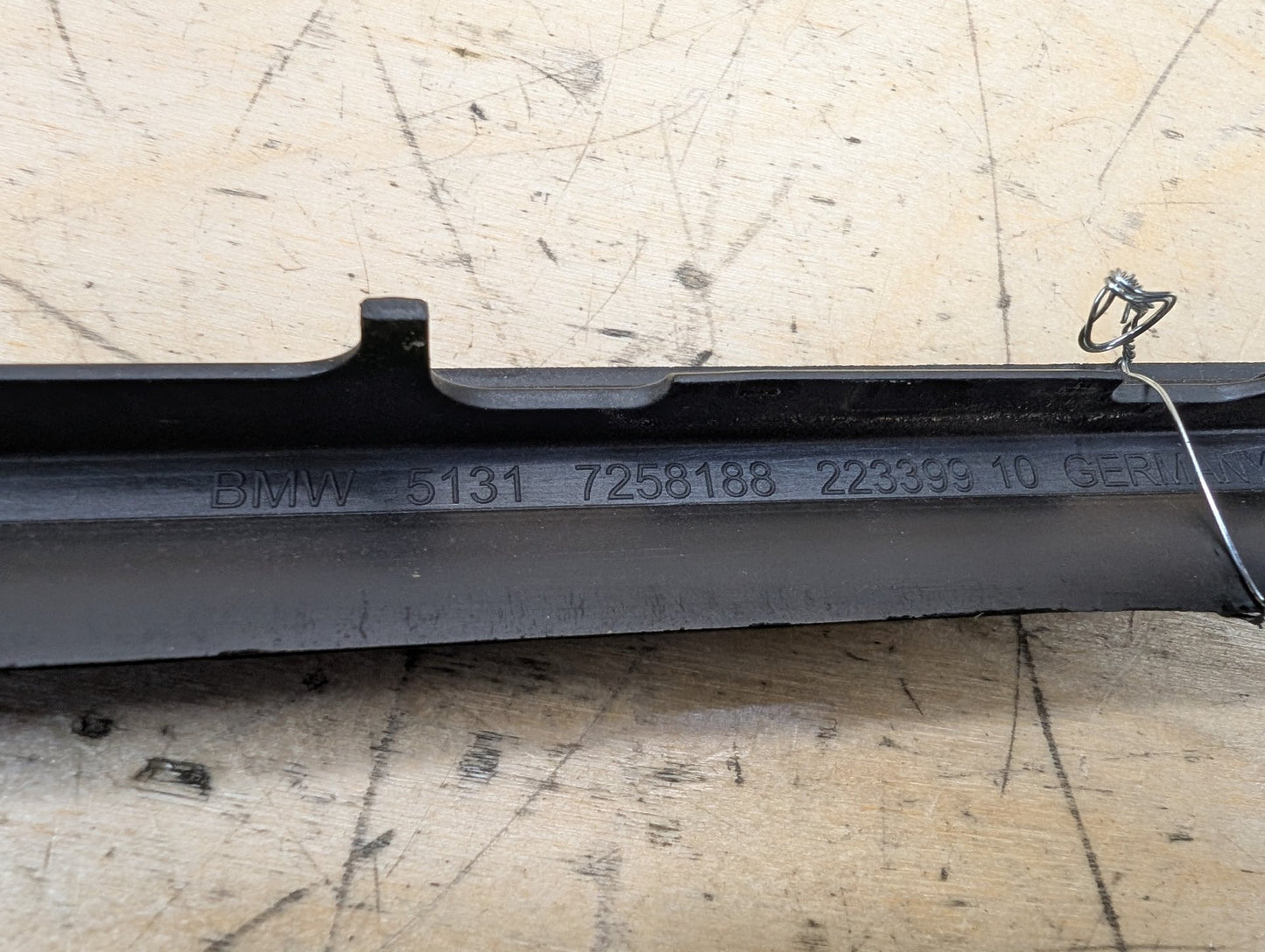 2012-2018 BMW 328i F30 Front Left Right Side Windshield Drip Trim Molding SET 7258188