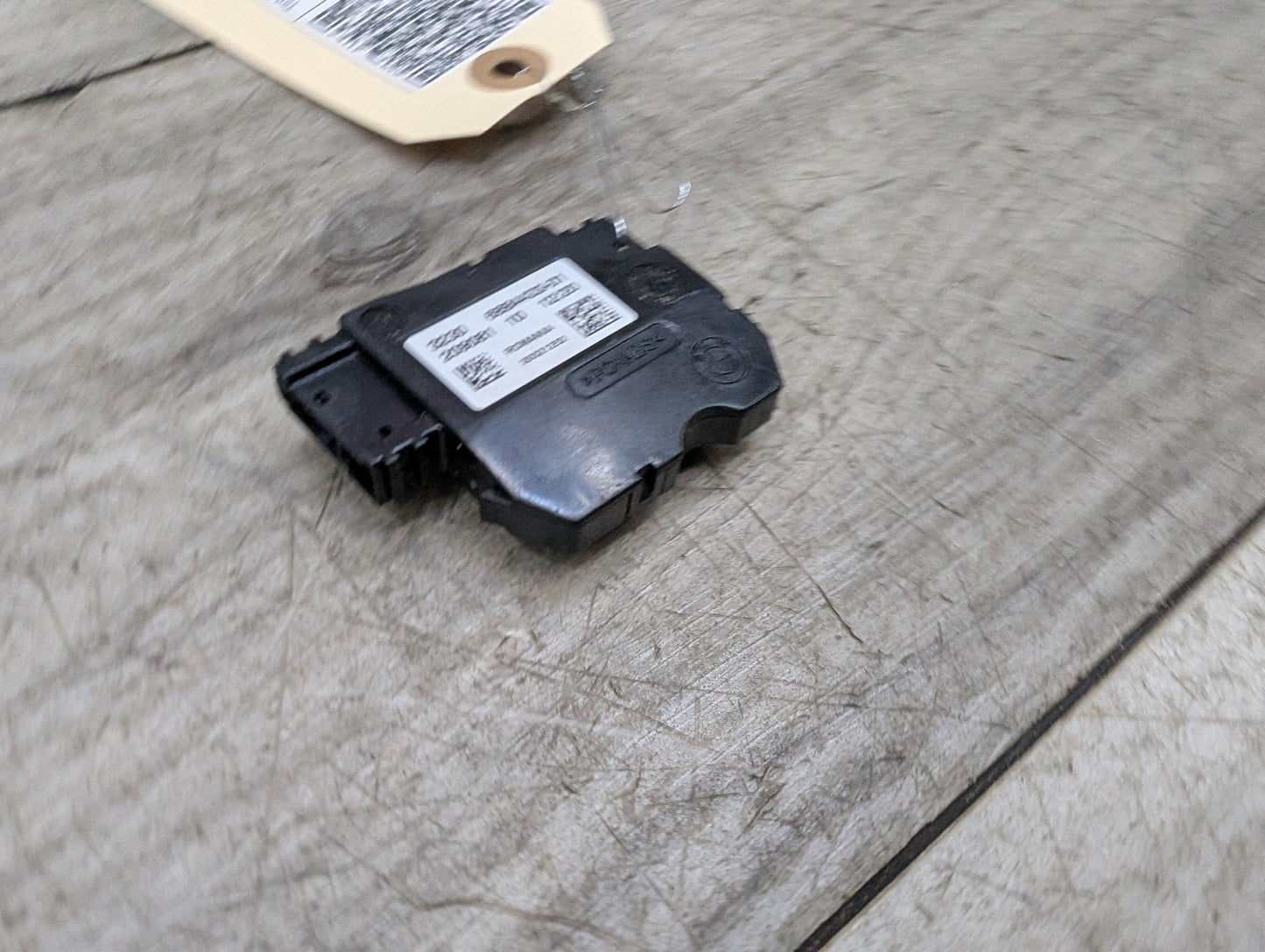 2019-2026 BMW X5 G05 Steering Wheel Control Module 6884433