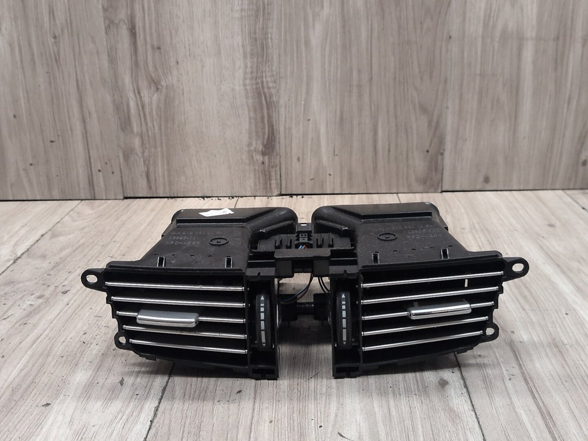 2009-2012 Mercedes-Benz E550 W212 Dashboard Dash Board Middle Center Air Vent A2128302554 OEM