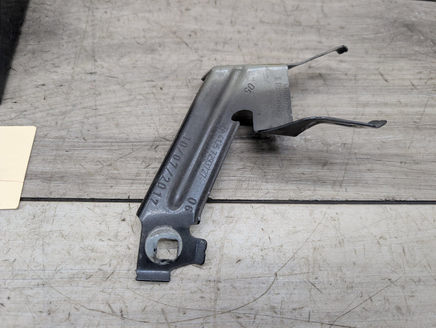 2014 - 2019 BMW 340 F34 Front Left Driver Fender Brackets SET 7293727 B58B30M0