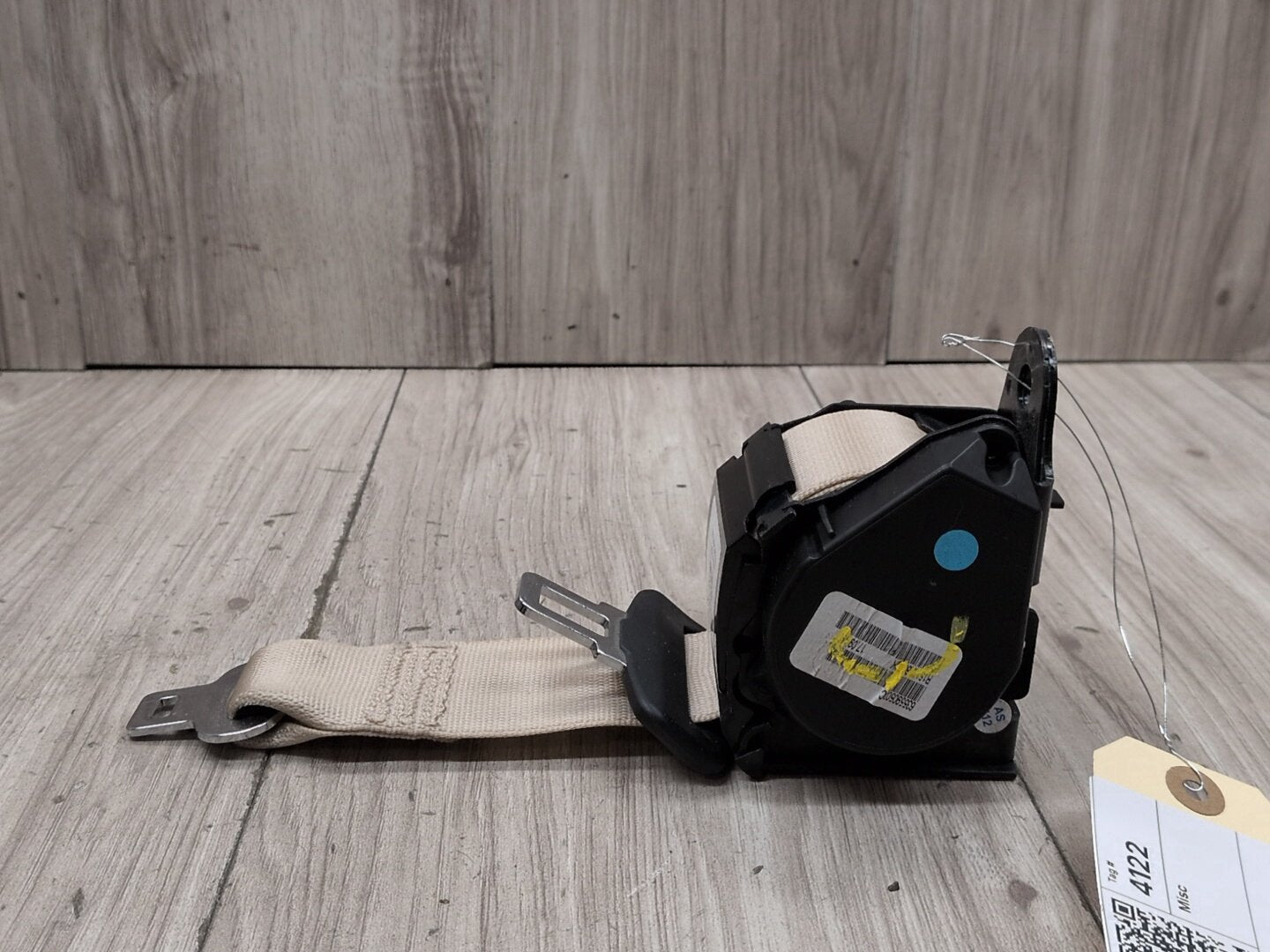 2019-2026 BMW 330i G20 Rear Middle Center Seatbelt Seat Belt Retractor 7496280