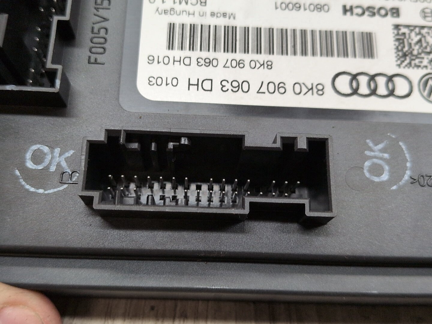 2013 - 2017 Audi S5 8T Bdc Body Domain Fem Control Module w/ Key 8K0907063D CTUB