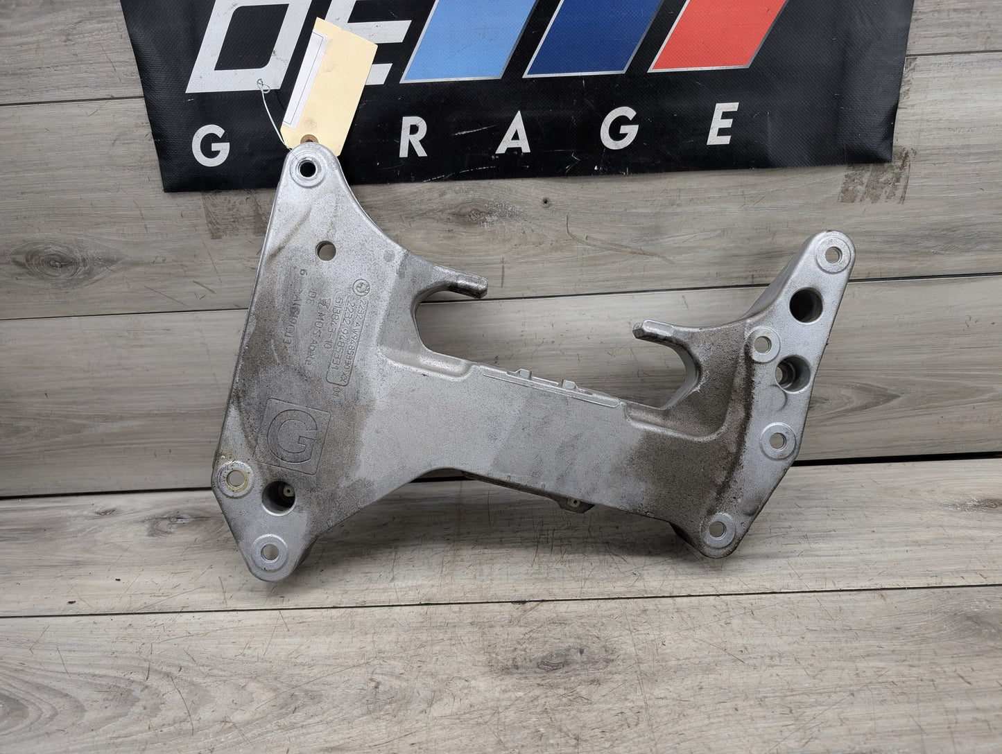 2019-2026 BMW X5 G05 Transmission Mount Bracket 9485331