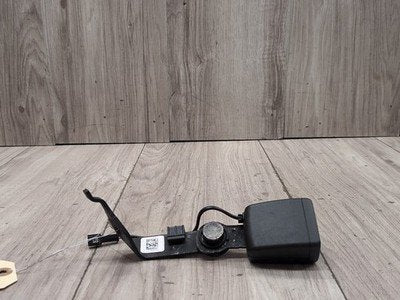 17-21 OEM BMW G21 G20 330 M340 Rear Left Driver Seatbelt Seat Belt Buckle