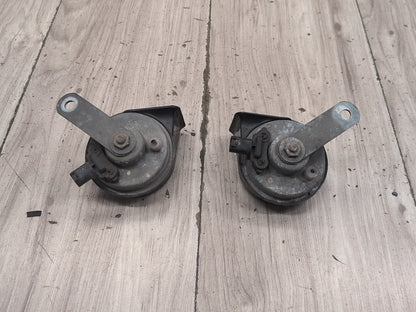 2004-2010 BMW M6 E64 Alarm Horns SET 7839346 OEM