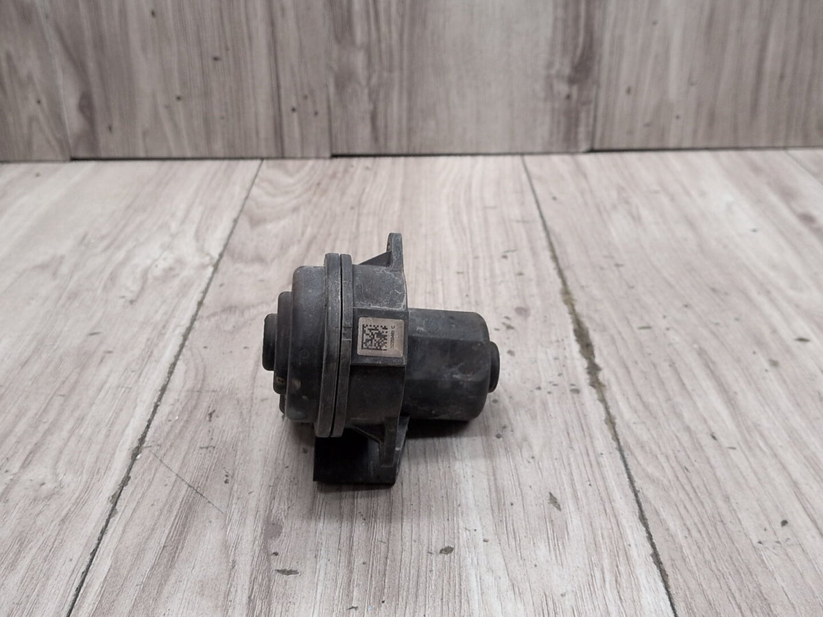 2015-2018 Audi Q3 8U Rear Left or Right Brake Caliper Actuator 8U0998281 OEM