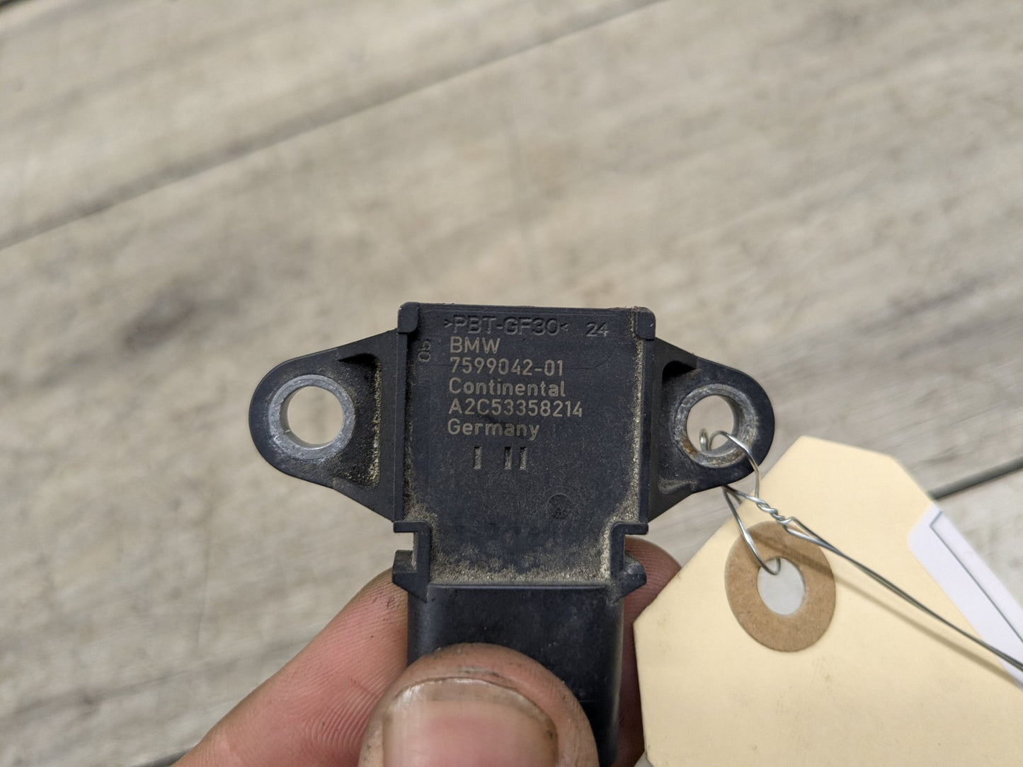 2016-2022 BMW 750Li G12 Manifold Absolute Pressure (MAP) Sensor 7599042
