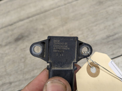 2016-2022 BMW 750Li G12 Manifold Absolute Pressure (MAP) Sensor 7599042