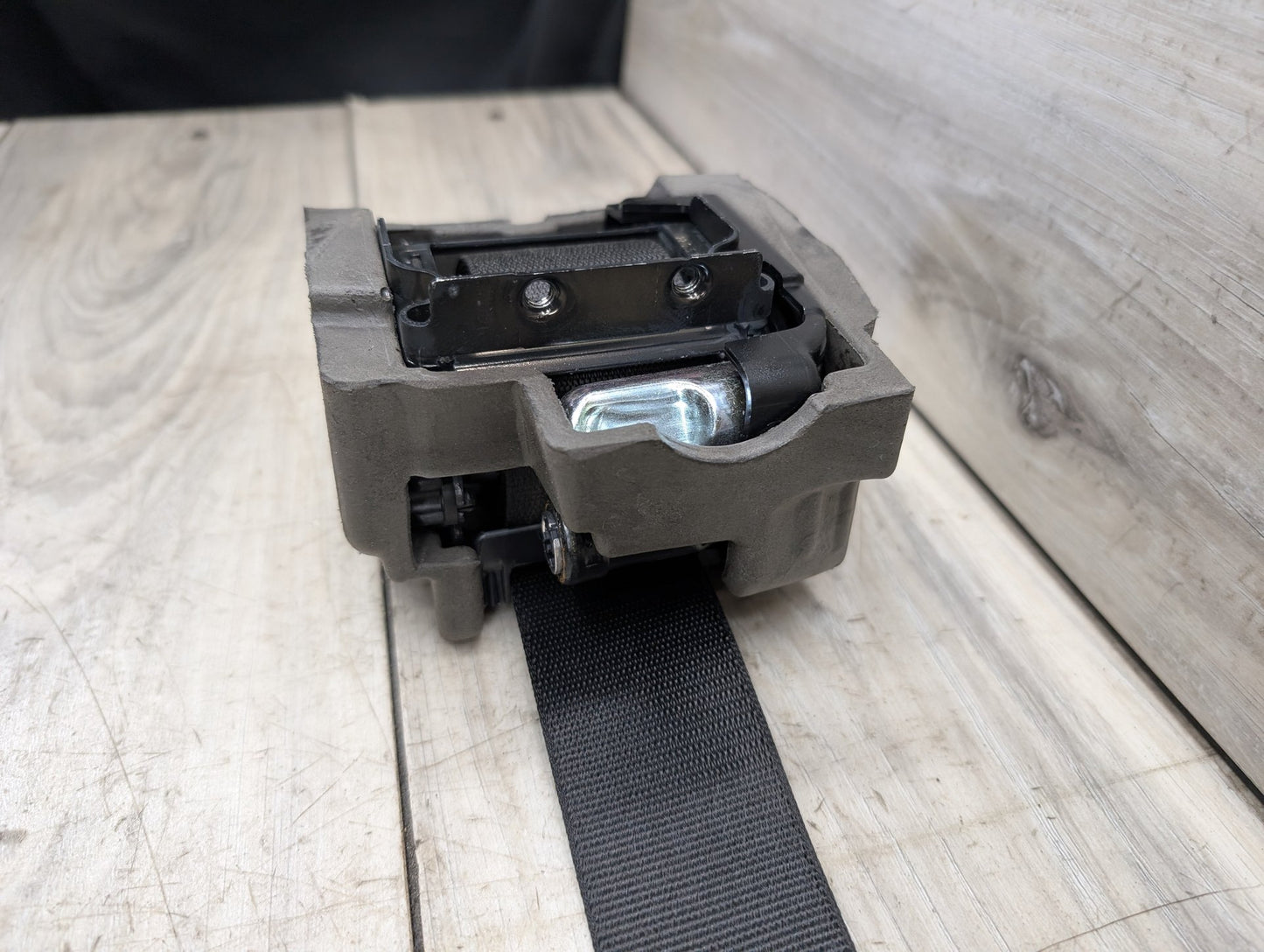OEM BMW G42 G87 230 M240 M2 Rear Left Right Seat Belt Seatbelt Retractor Black