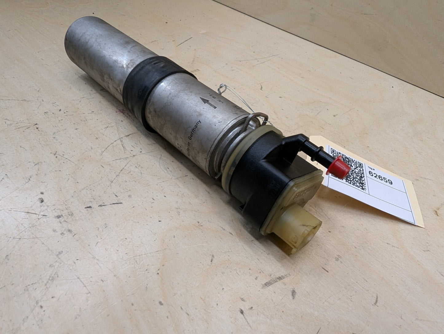 14-18 BMW 328i F30- Diesel Fuel Tank Reservoir Filter PN: 8572522