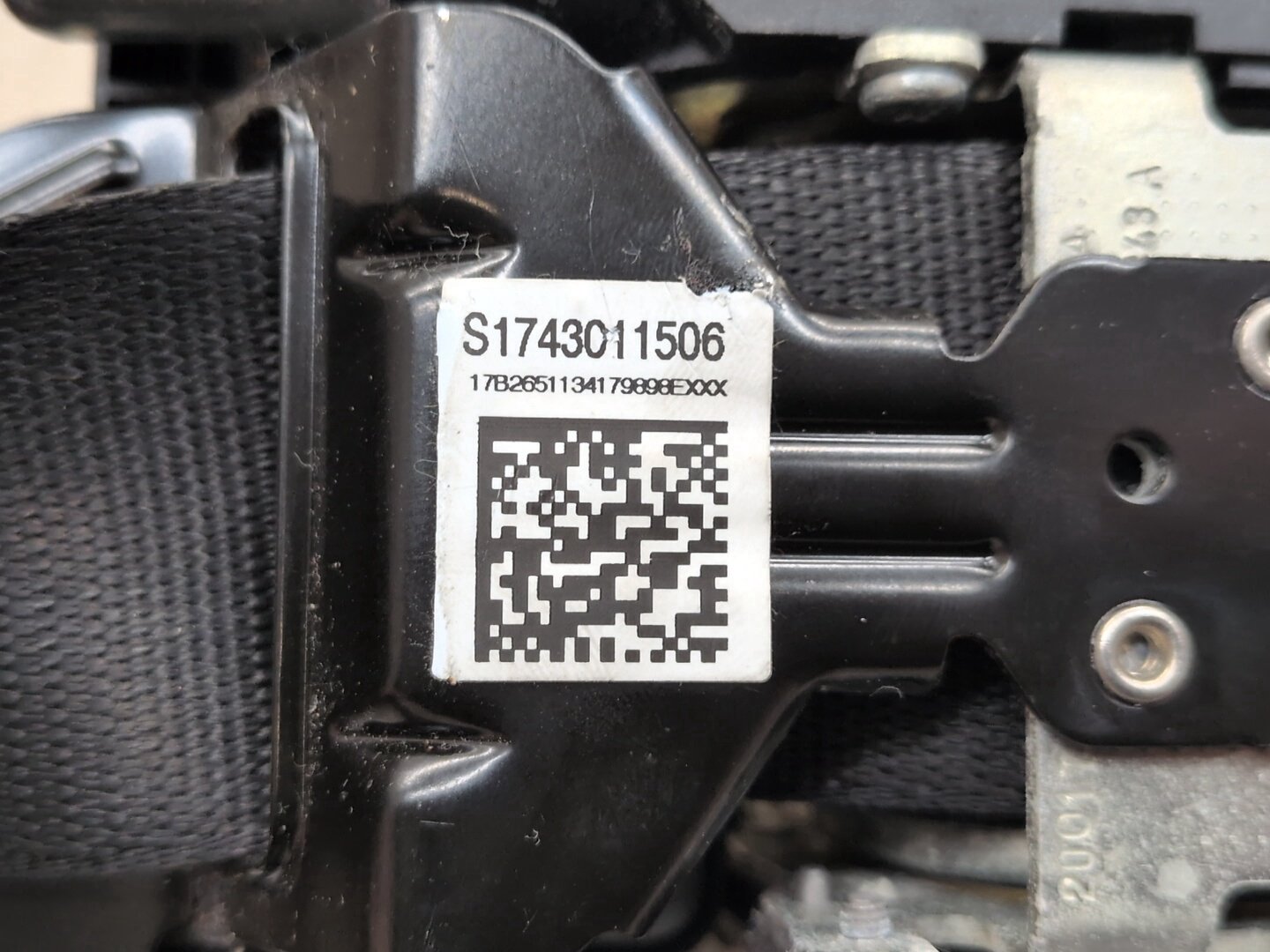 17-23 OEM BMW F90 G30 530 540 M550 M5 Front Left Driver Seatbelt Retractor Black