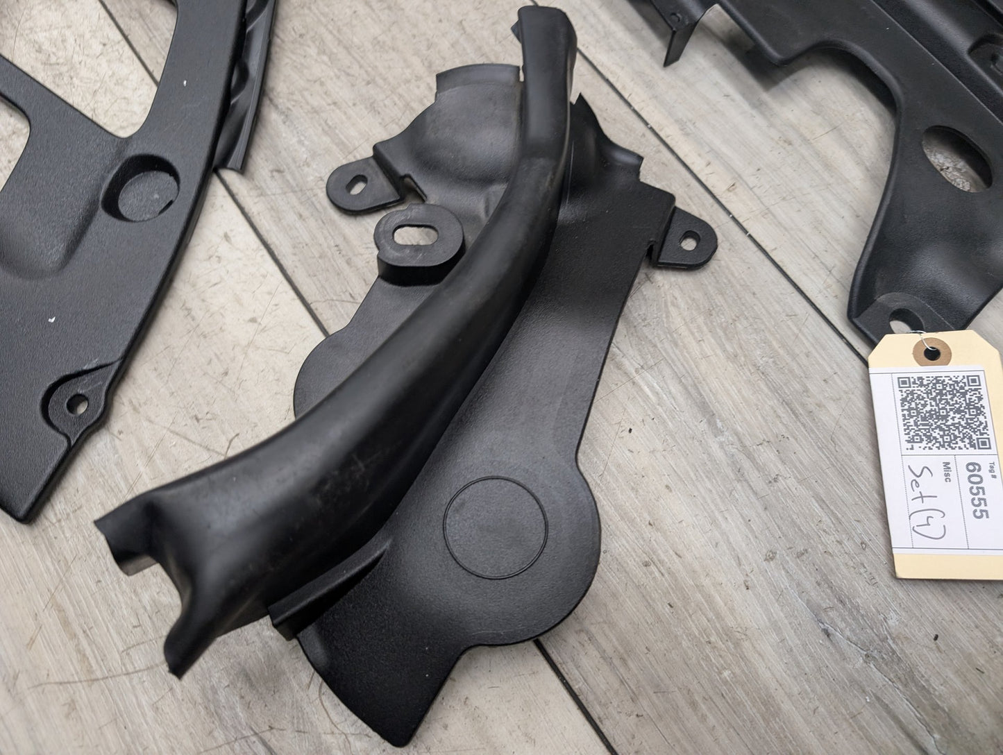 OEM BMW F90 M5 G30 530 540 M550 Front Left Engine Support Sealing Cover Trim SET