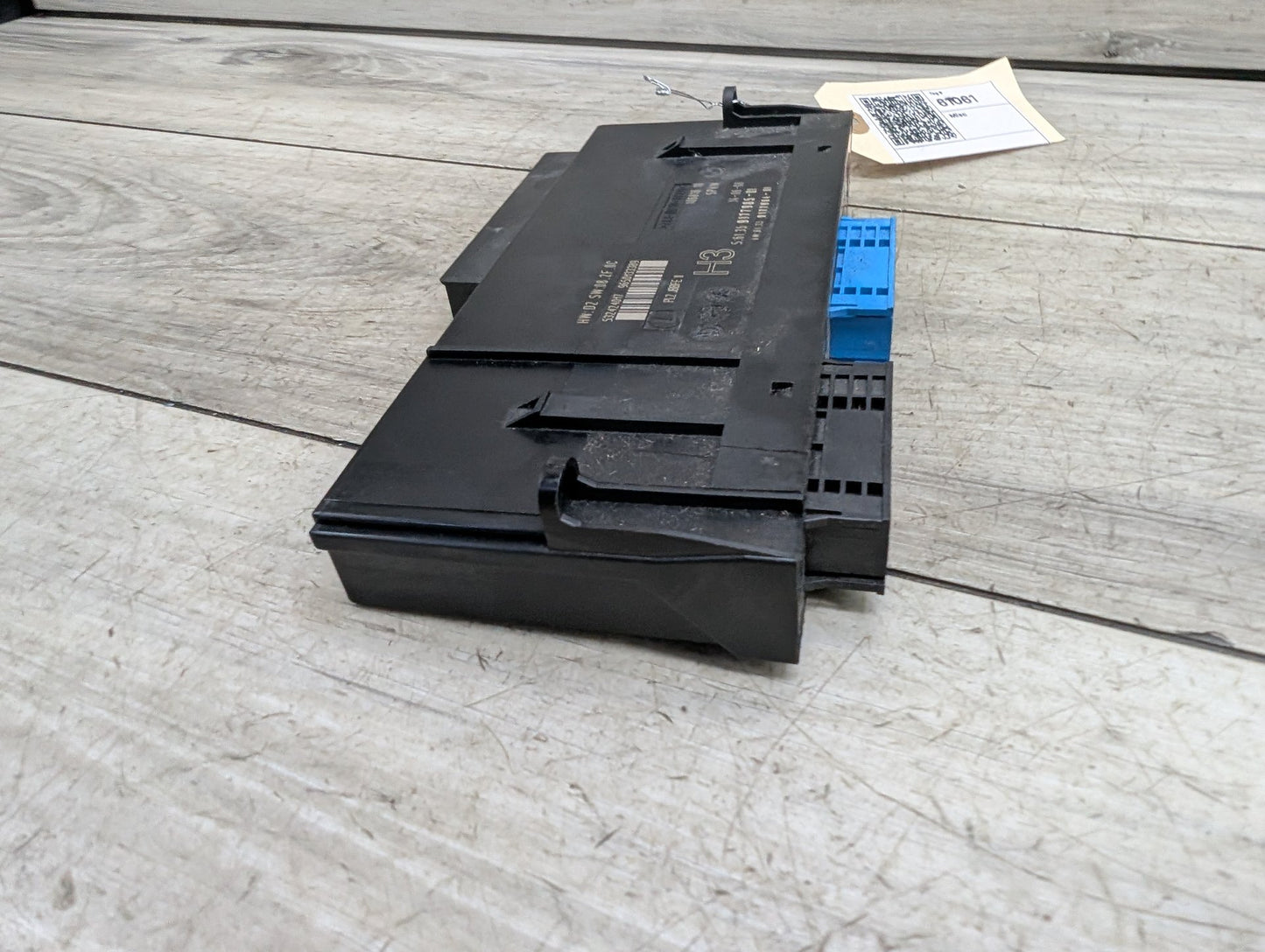 2007-2013 BMW 328i E93 BCM Body Control Module 9177985