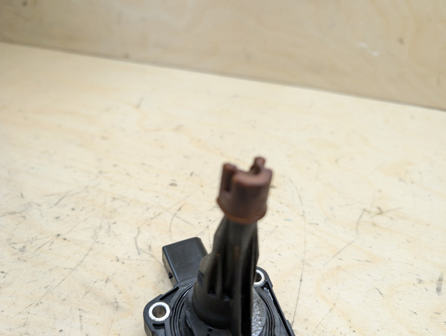 2012-2018 BMW 328i F30 Engine Pan Oil Level Leveling Sensor 7636294