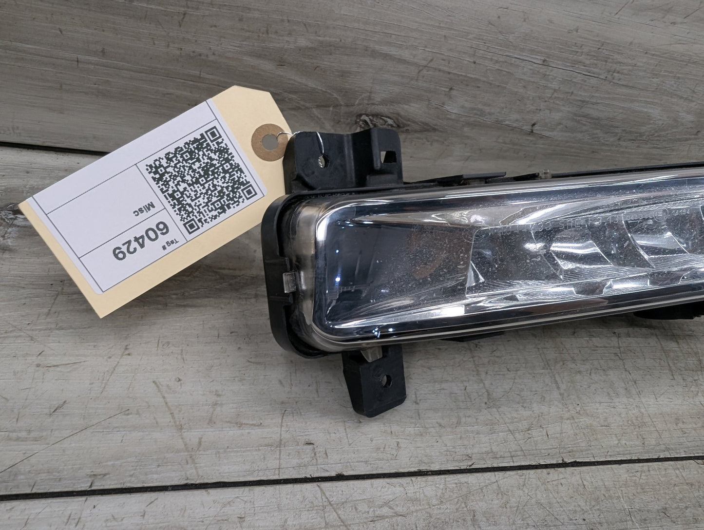 2017-2023 BMW 530i G30 Front Right Passenger Bumper Fog Lamp Light 7349132