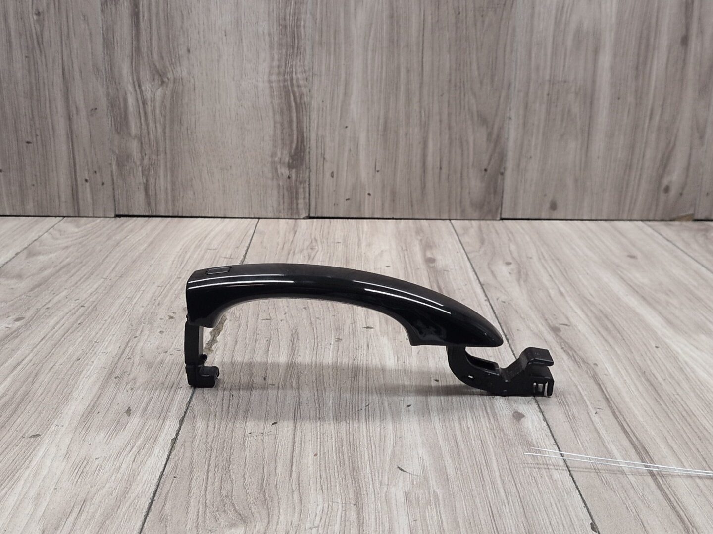 2015-2018 Audi Q3 8U Front or Rear Left Driver Exterior Door Handle w/ Comfort Access 8T0837205A