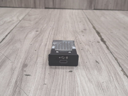 OEM BMW F44 F48 F97 G01 G05 G12 G20 G30 G80 USB C Charger Port Socket