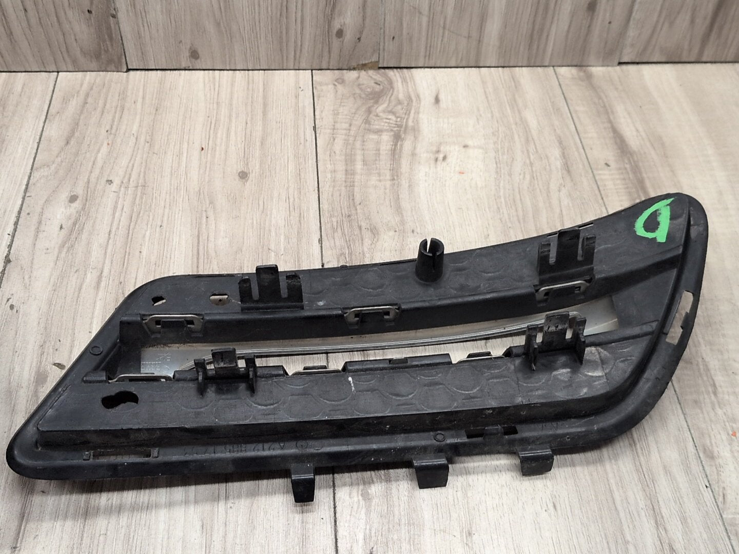 2009-2012 Mercedes-Benz E550 W212 Front Left Right Center Bumper Cover Grilles SET A2128851753 OEM