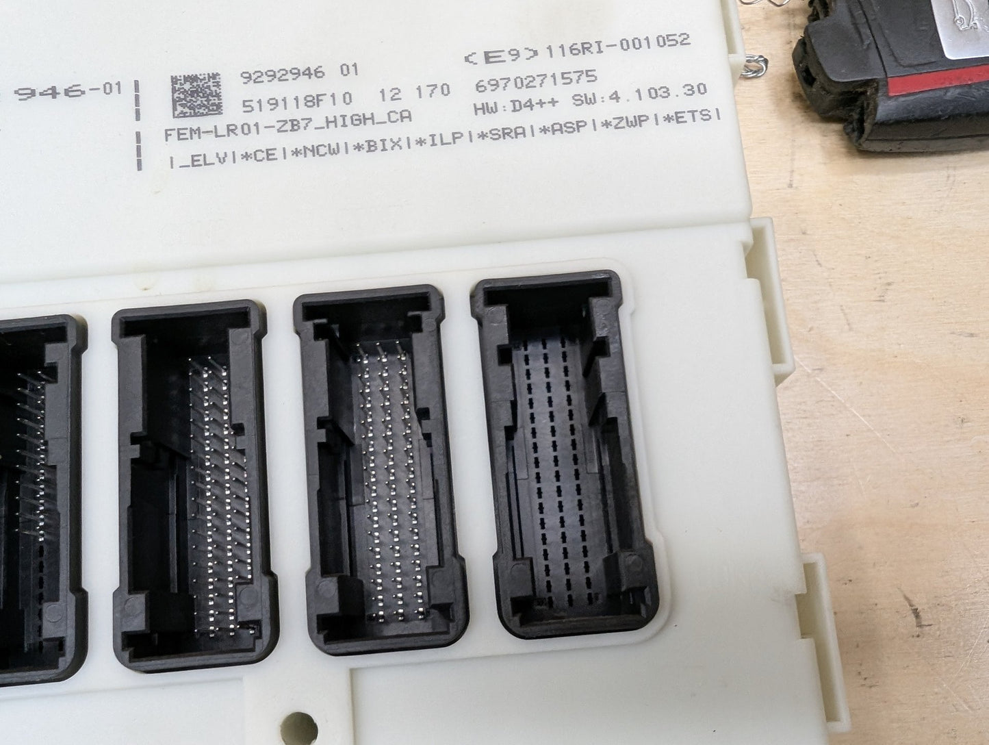 2012-2018 BMW 328i F30 Bdc Body Domain Fem Control Module w/ Key 9292946