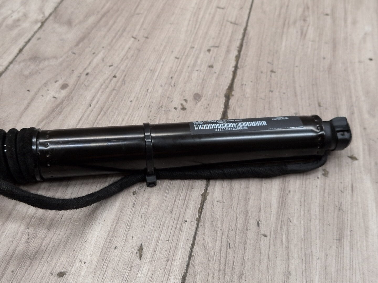 19-24 OEM BMW G01 X3 30 M40 Rear Left Right Trunk Tailgate Shock Hatch Strut