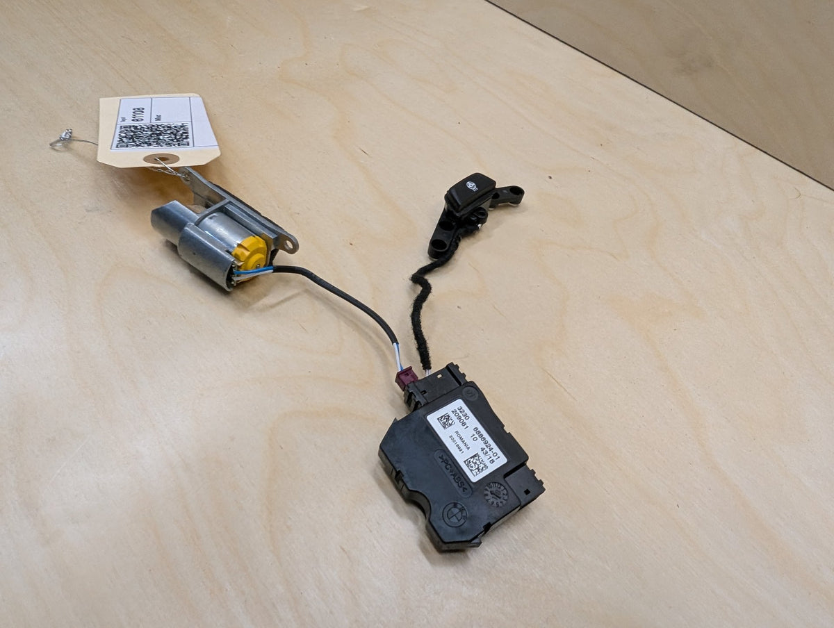2018-2024 BMW X3 G01 Steering Wheel Heater Switch 6886924 OEM