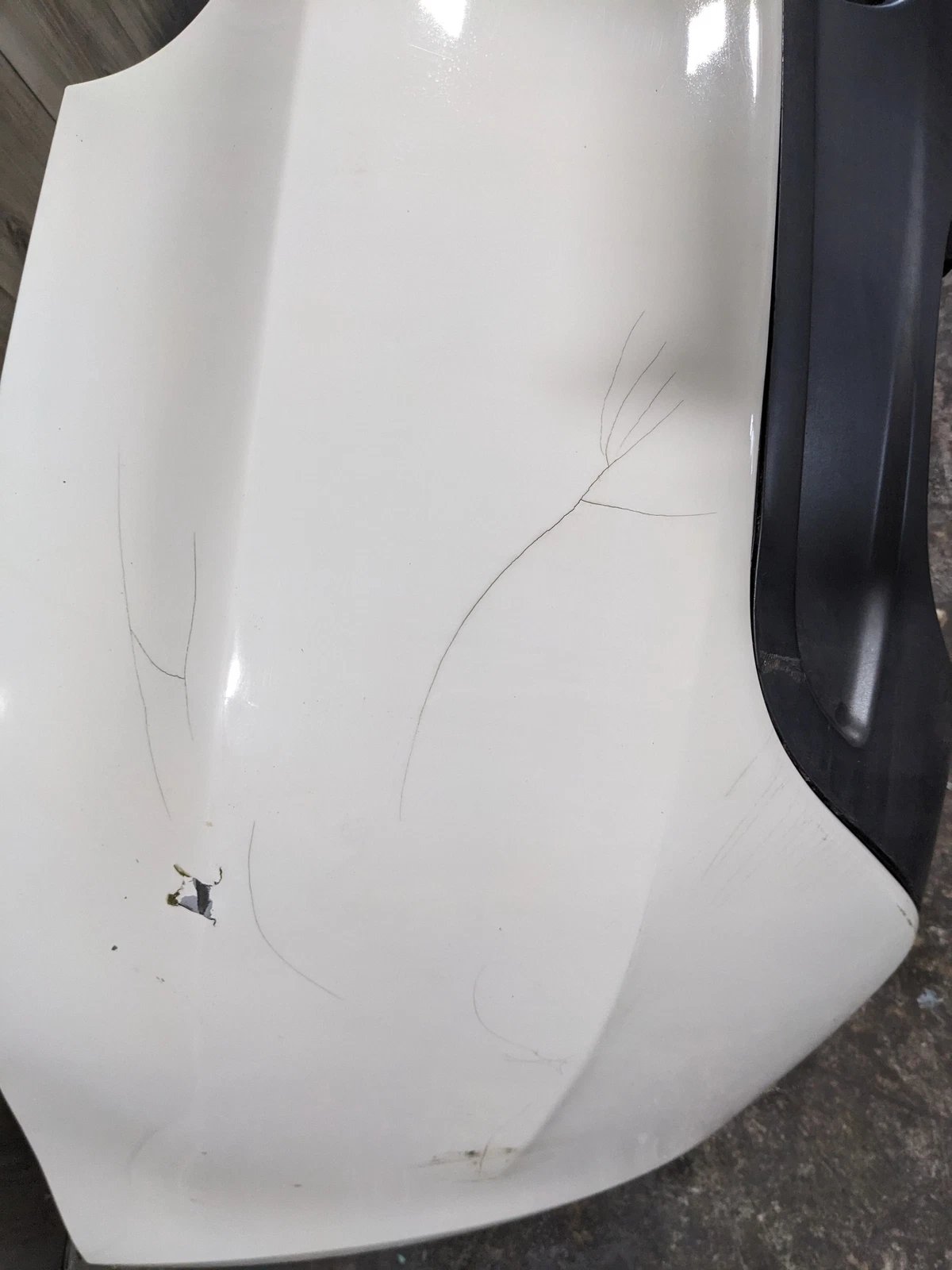 08-13 OEM BMW E88 E82 135i M-Sport Rear Bumper Cover Complete W/O PDC White