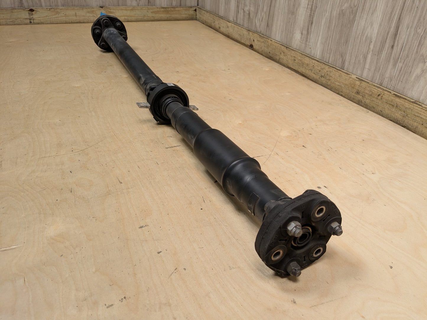 18-20 OEM BMW G30 M550 AWD Rear Drive Shaft Driveshaft Propeller