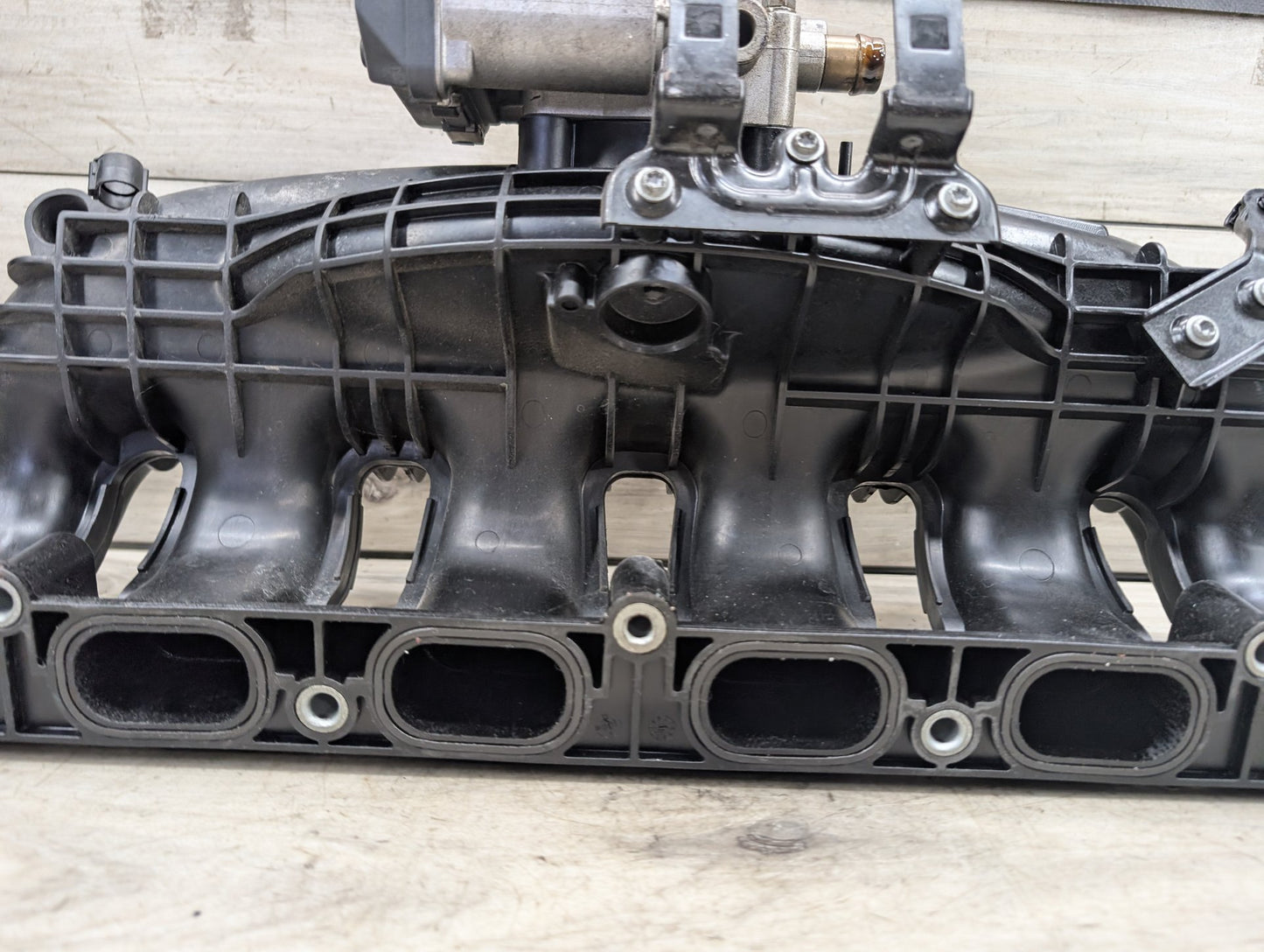 06-12 OEM BMW E82 E88 135 E90 E92 E93 335 F01 F02 740 Engine N54 Intake Manifold