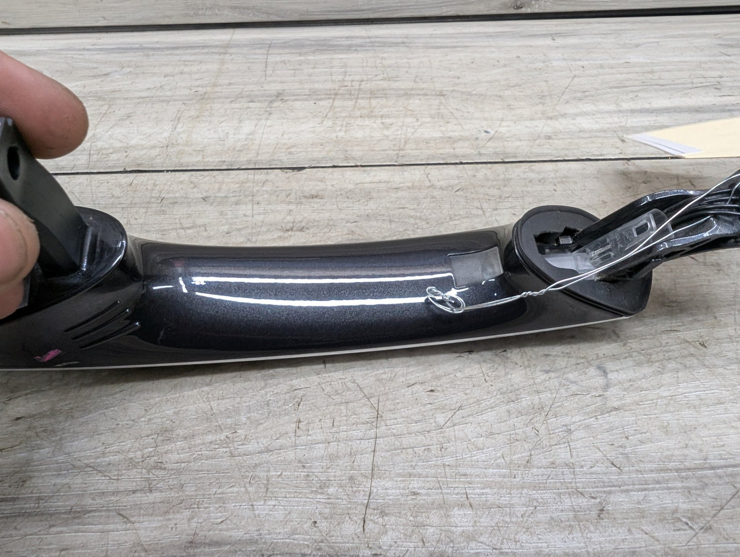 2016-2022 BMW 750Li G12 Front or Rear Right Passenger Exterior Door Handle w/ Comfort Access 7411038
