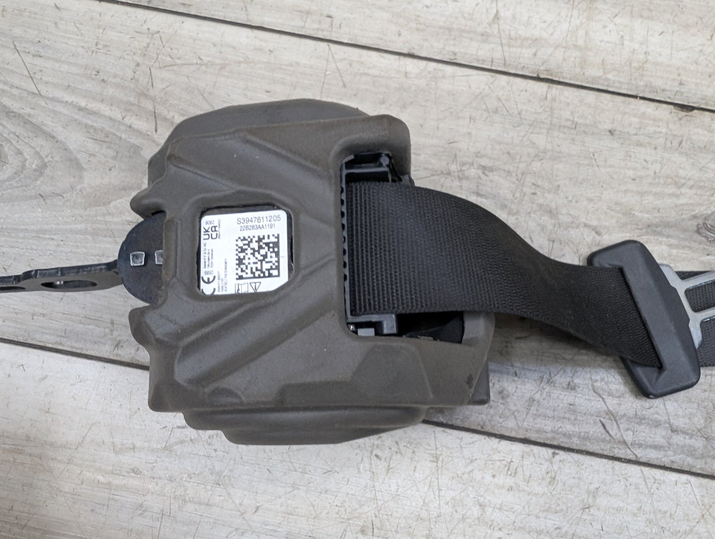 OEM BMW G42 G87 230 M240 M2 Rear Left Right Seat Belt Seatbelt Retractor Black
