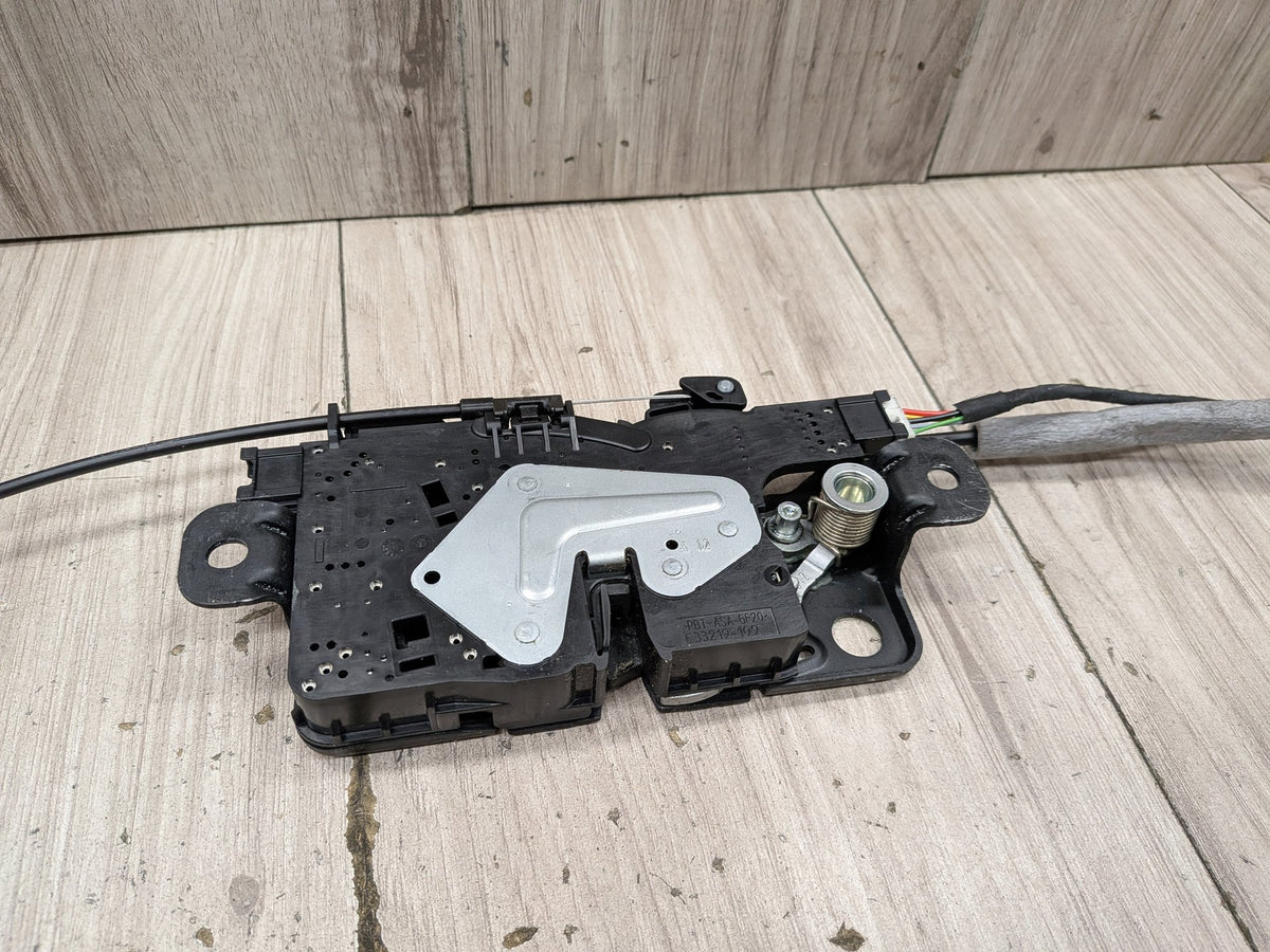 2017-2023 BMW M550i G30 Liftgate Trunk Lid Liftgate Lock Latch Actuators SET 7441014 OEM