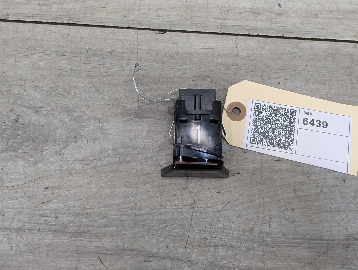 2017-2023 BMW 530i G30 Hazard Warning Switch 6993046