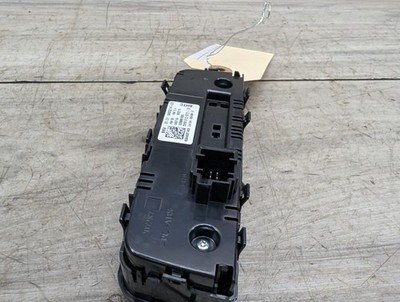 OEM BMW G01 G02 F97 F98 X3 X4 AC Rear Heater Climate Control Switch Panel