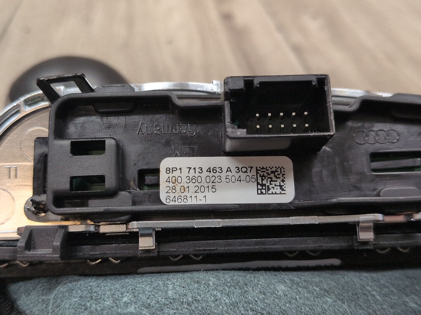2015-2018 Audi Q3 8U Gear Selector Controller Shifter Knob Panel Assembly 8P1713463A
